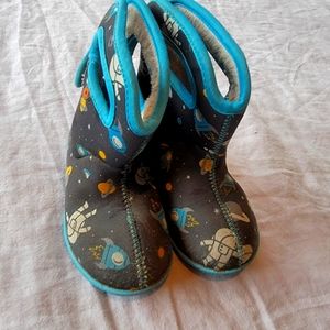 Bogs Winter boots size 8t